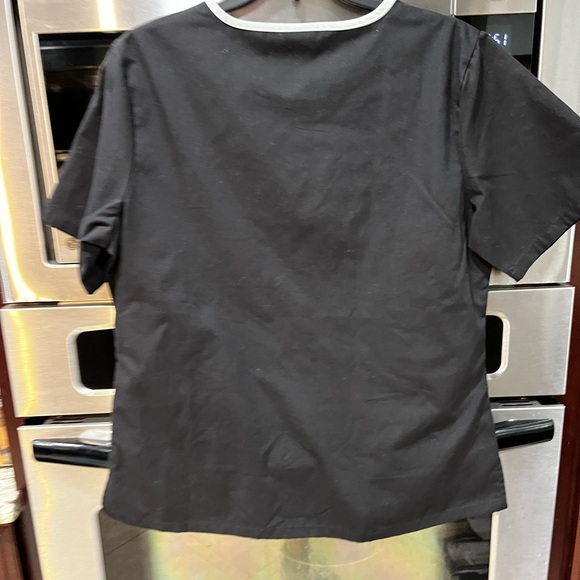 NFL Raiders scrub top - Picture 7 of 7